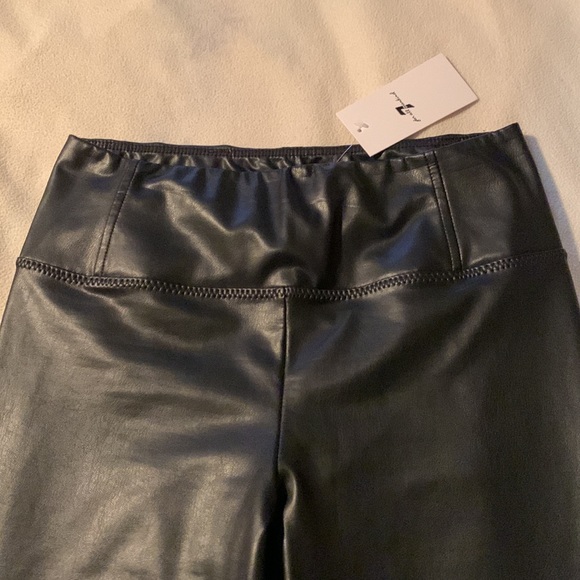 BNWT 7 For All Mankind Black Faux Leather Leggings Size M - Picture 2 of 6